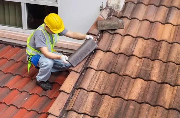 How to Hire a Roofing Contractor in Daleville